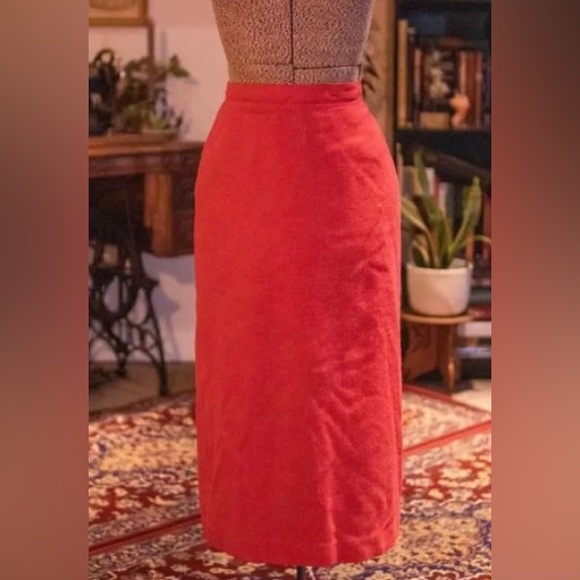 Braemar Dresses & Skirts - 2/88$ WONDERFUL WOOL SALE, Vintage 1980 Braemar Pencil Skirt coral pink US12